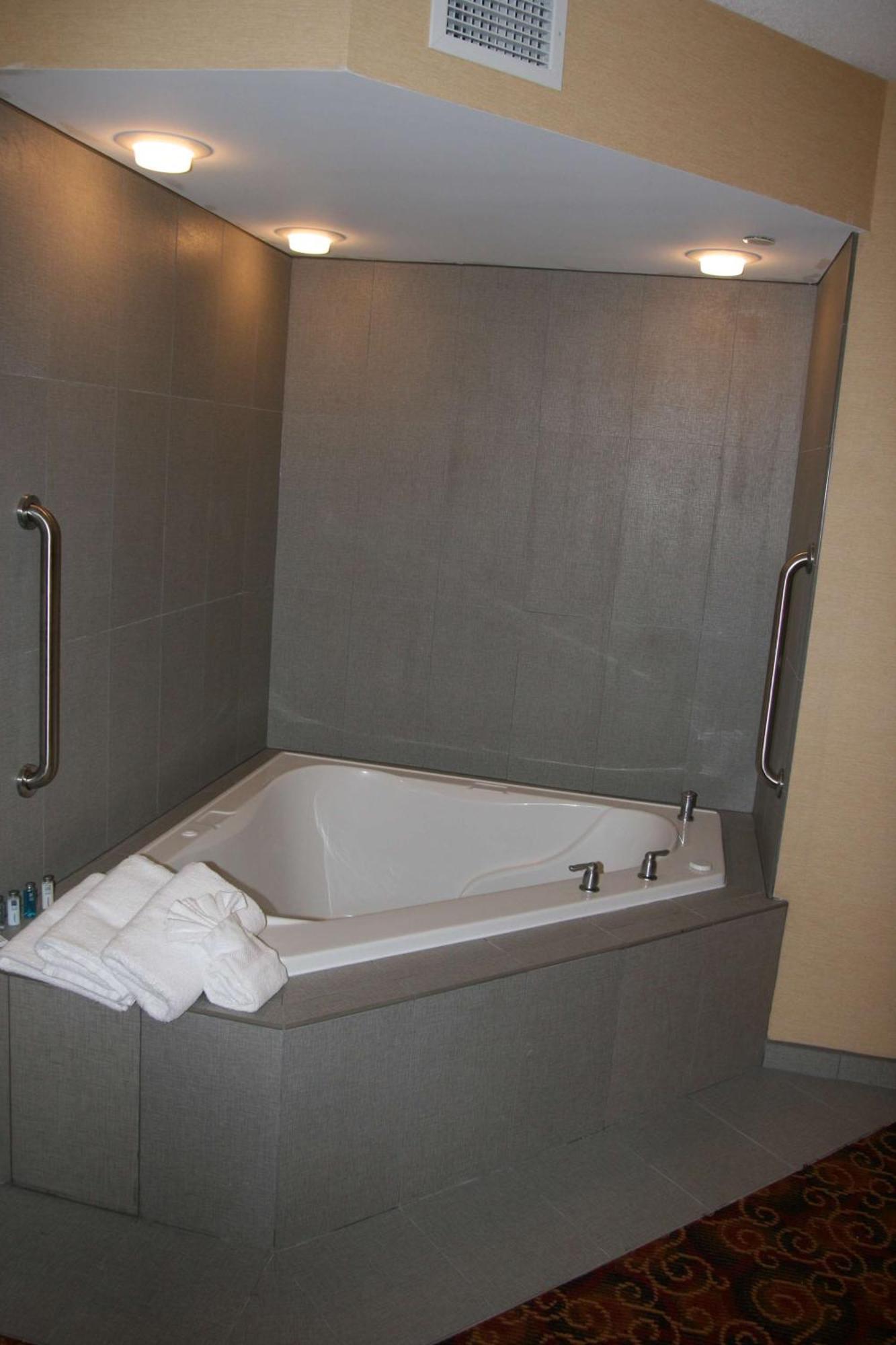 Hampton Inn Turnersville Блэквуд Экстерьер фото
